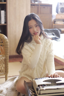 硕大粗长撑裂了小龙女
